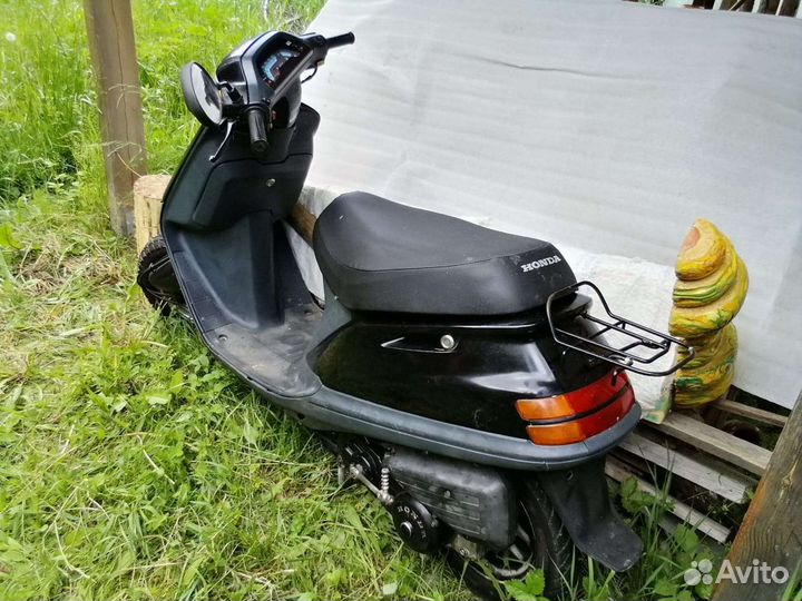 Скутер Honda tact 24