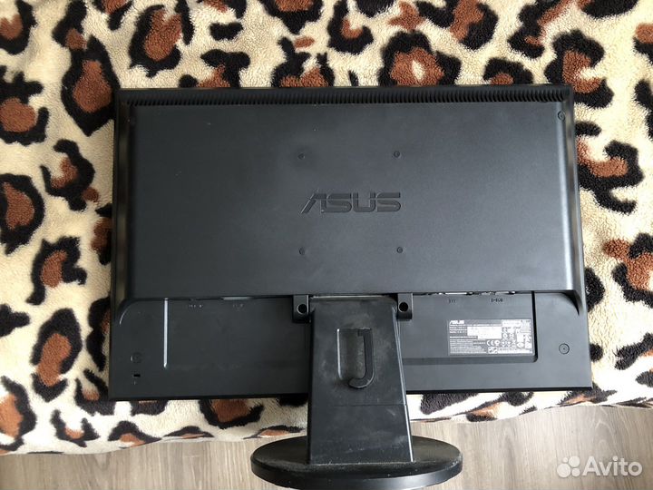 Монитор Asus 22 дюйма