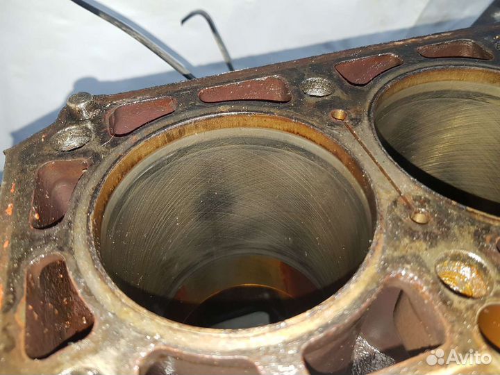 Блок цилиндров Merсedes C Class W202 M111.921