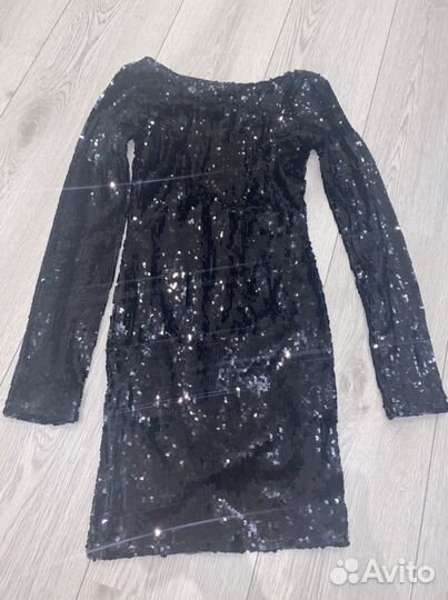 Платье в пайетках