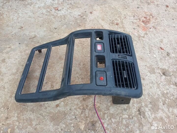 Накладка торпеды Nissan Almera N15 1995-2001