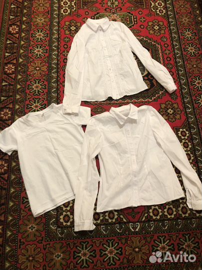 Белые рубашки 2 шт и 1 футболка для девочки