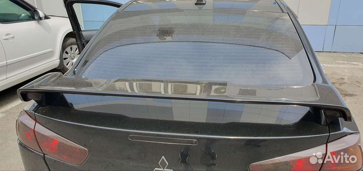 Спойлер на mitsubishi lancer 10