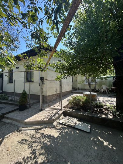 3-к. квартира, 75 м², 1/1 эт.