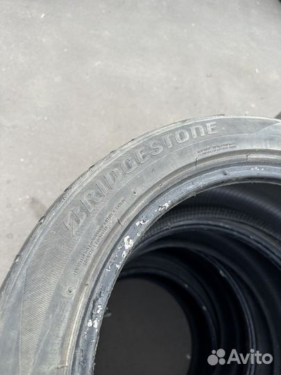 Bridgestone MY-02 Sporty Style 215/50 R17