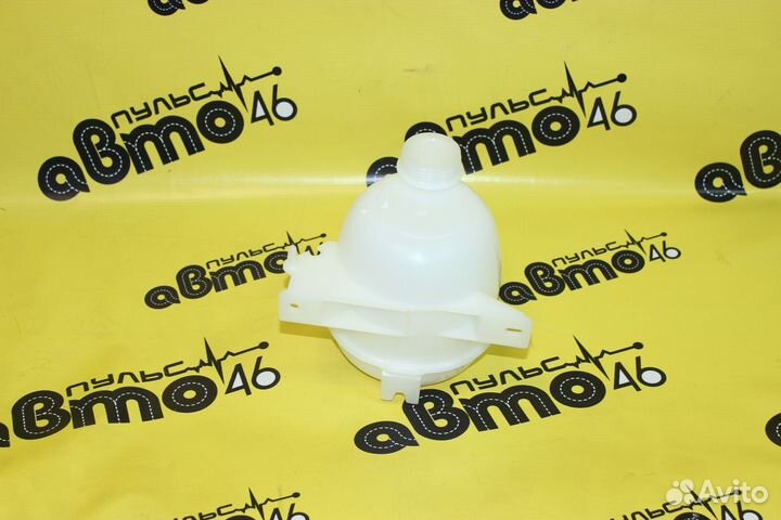 Бачок расширительный Рено Логан Сандеро Дастер