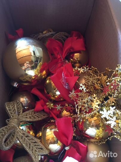 Елочные игрушки