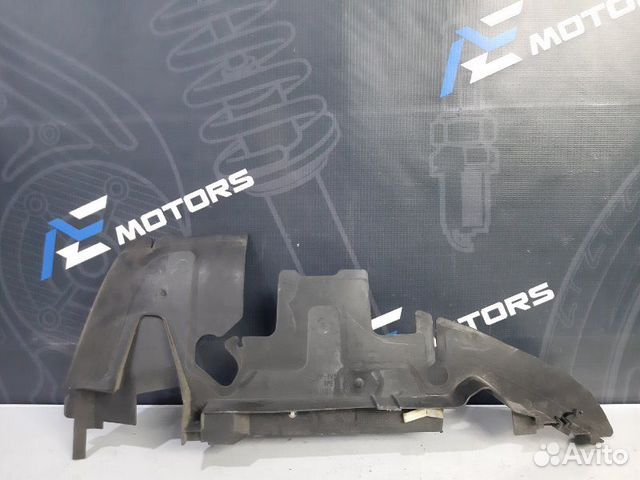 Воздуховод радиатора левый Audi A6 C6 AUK 2005