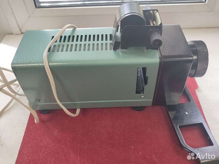 Фильмоскоп -диапроектор СССР Ф-75