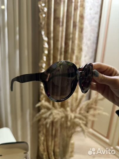 Солнечные очки liujo