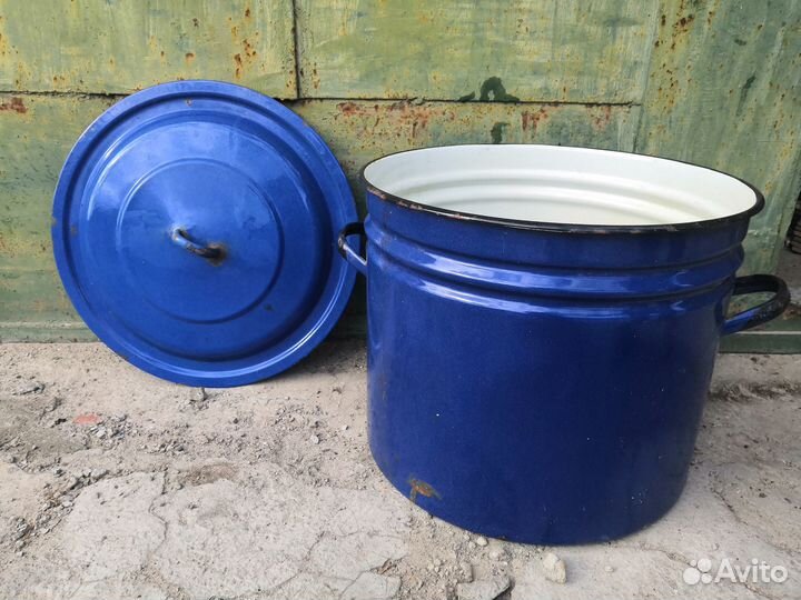 Эмалированные кастрюли баки на 20 и 50 л СССР