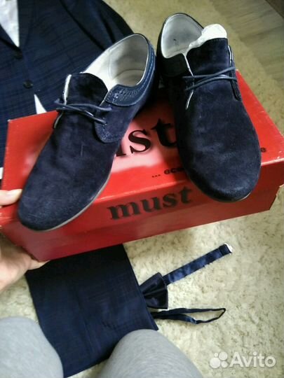 Костюм на торжество