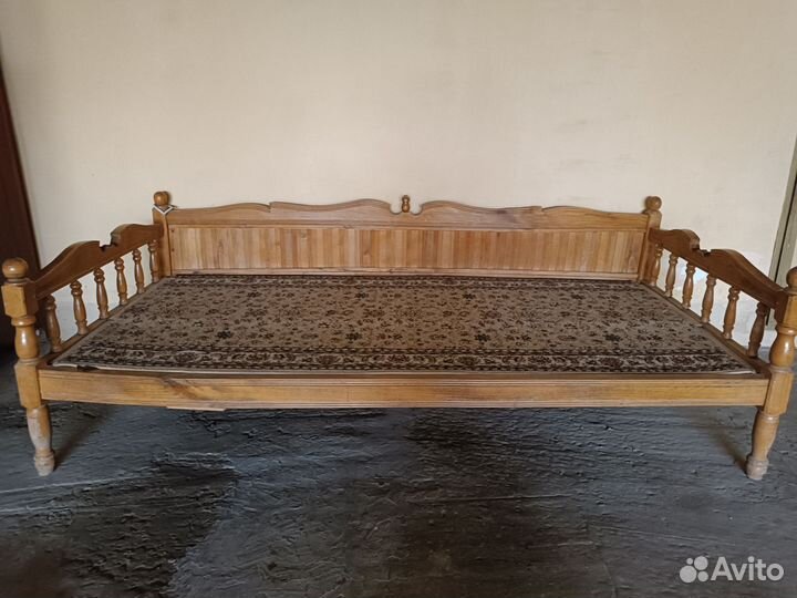 Диванттахта