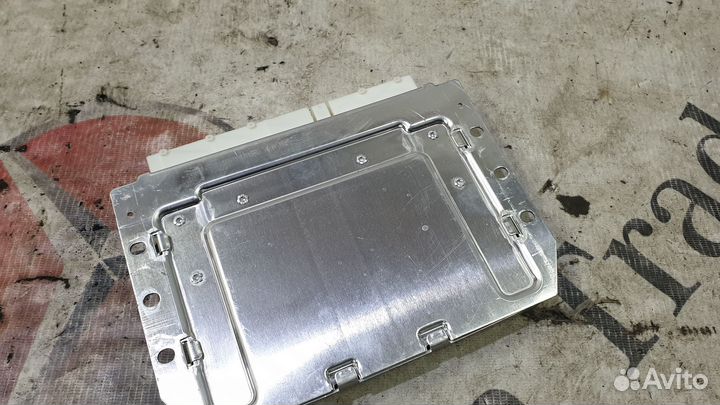 Блок управления пневмоподвеской Mercedes W219 W211