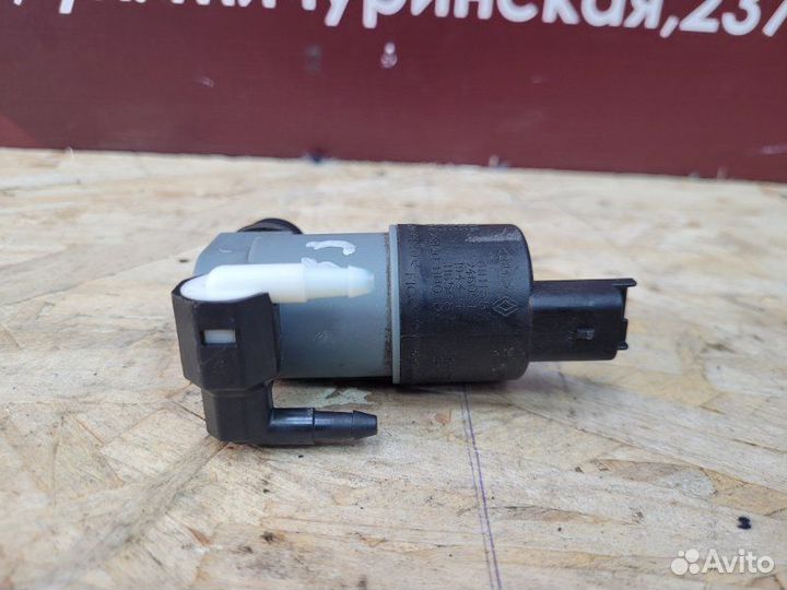 Насос омывателя Renault Sandero Stepway