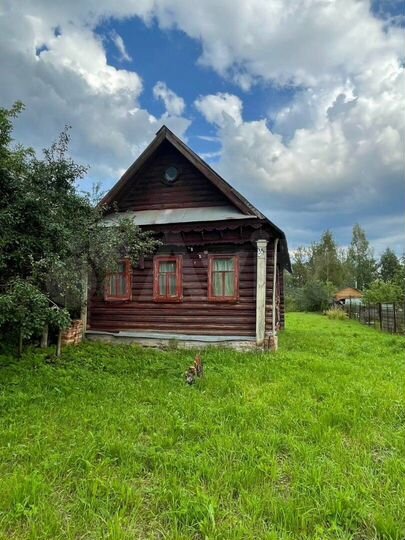 Дом 26,3 м² на участке 15 сот.