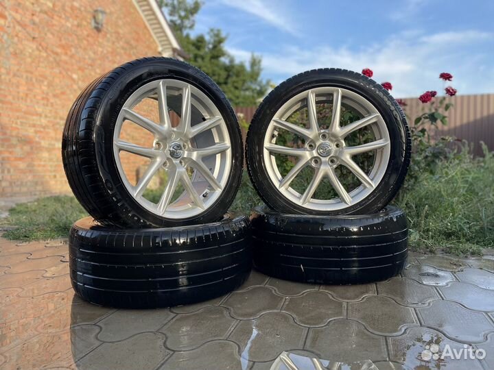 R18 Kumho Ecsta KU19 245/45, PCD 5x114.3 DIA 63