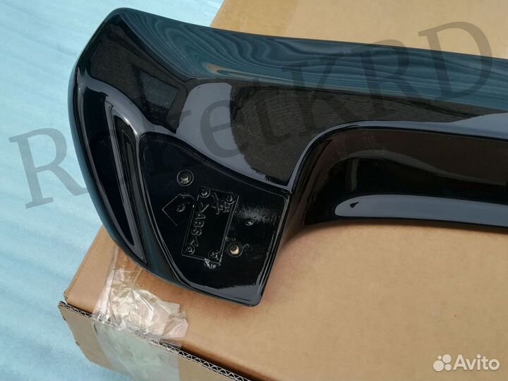 Спойлер Toyota Land Cruiser / Lexus lx 470