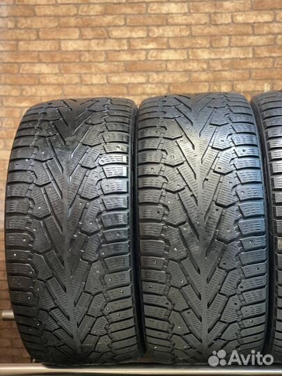 Pirelli Ice Zero 295/40 R21