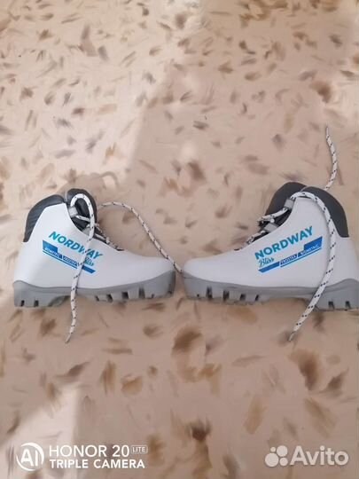 Детские лыжные ботинки 30 размера