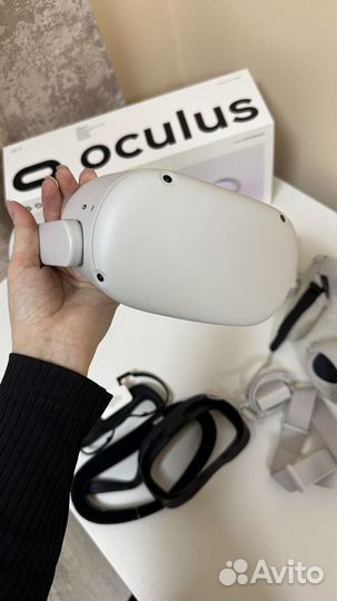 Продам VR-шлем Oculus Quest 2+ аксессуары