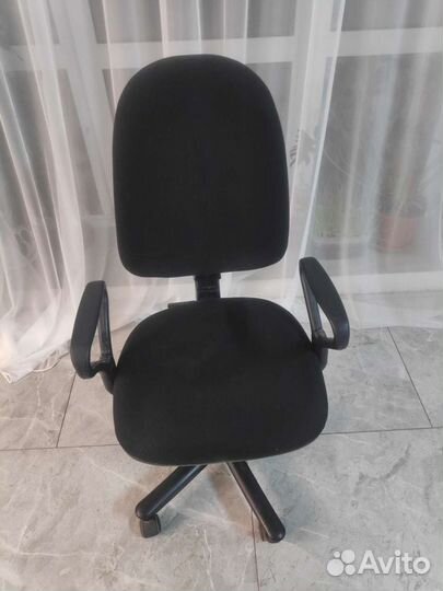 Компьютерное кресло