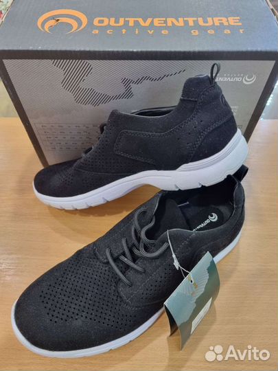 Кроссовки детские новые 38 размер