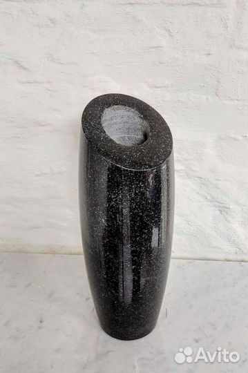 Вазы из гранита, лампады, ангелы