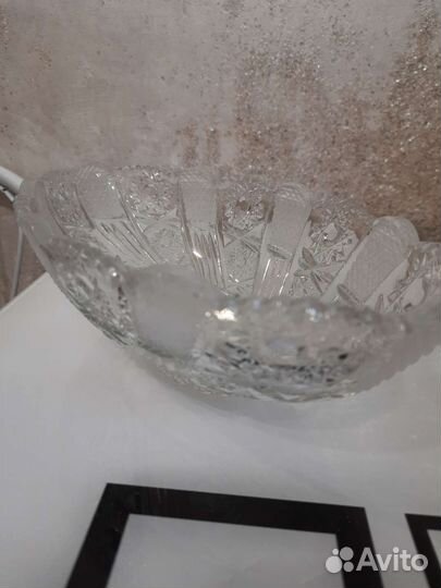 Хрустальная ваза