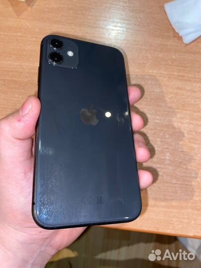 iPhone 11, 128 ГБ