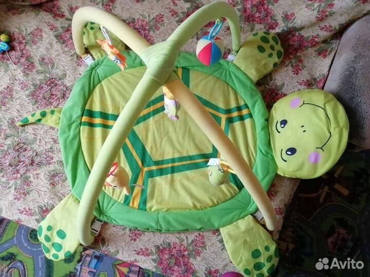 Развивающий коврик и игрушка подвеска для кроватки