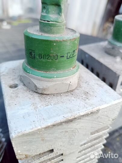 Конденсатор вл 200 с радиатором 4шт