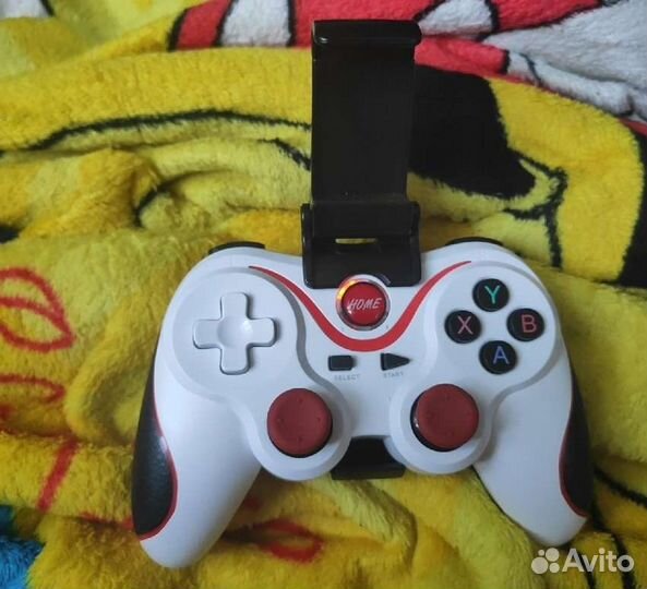 Беспроводной джойстик (геймпад)для смартфона