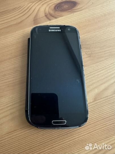 Samsung Galaxy S III GT-I9300, 16 ГБ