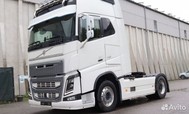 В разборке грузовик Volvo, FH с 2013