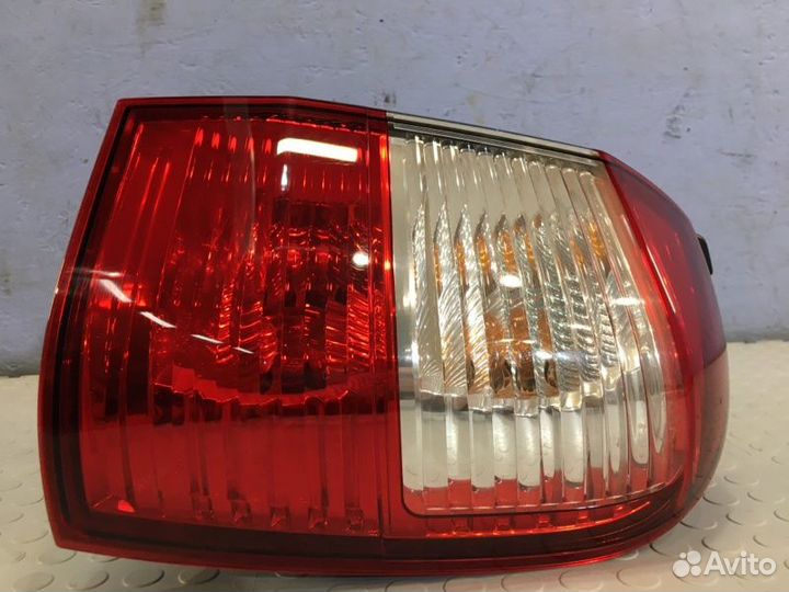 Фонарь задний правый Nissan Terrano