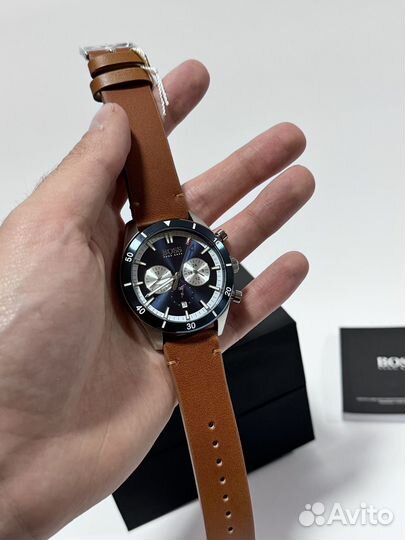 Часы мужские Hugo Boss HB1513860 кожаный ремешок