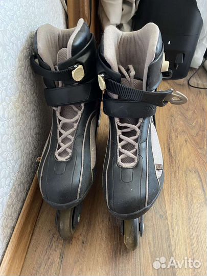 Роликовые коньки