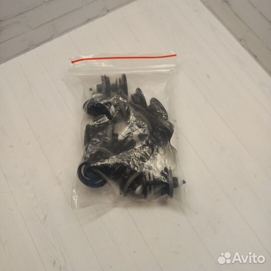 Клипсы крепления обшивки двери Vag