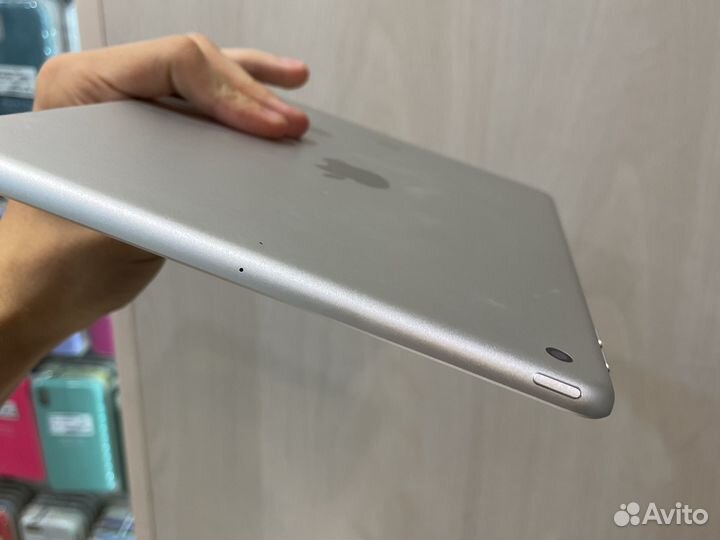 iPad 6 2018 Silver 32gb Wi-Fi 97