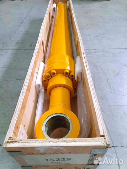 Гидроцилиндр стрелы Hyundai R330LC-9A 31Q9-50110