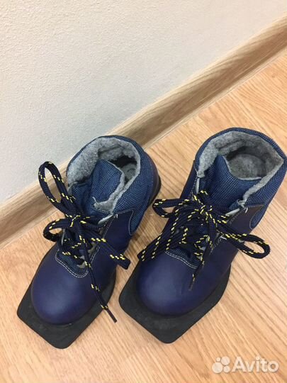 Детская лыжная обувь “nordik”