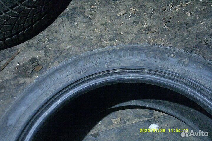 Nokian Tyres Hakkapeliitta 2 235/50 R18