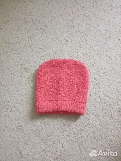 Женские панамы, береты, шапки