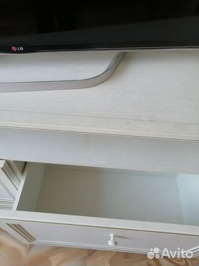 Комод белый