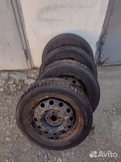 Hankook Winter I'Pike 8/8.5 R15