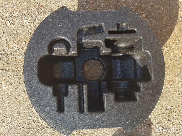 Органайзер в запасное колесо Лада Веста