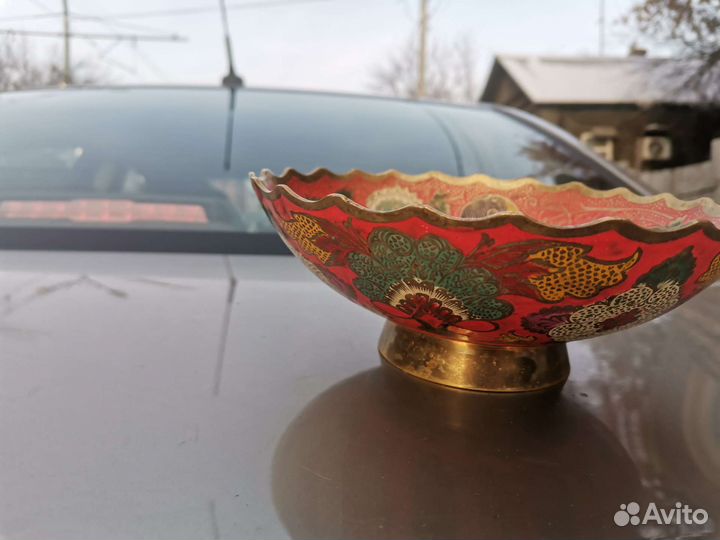 Чаша - ваза бронза