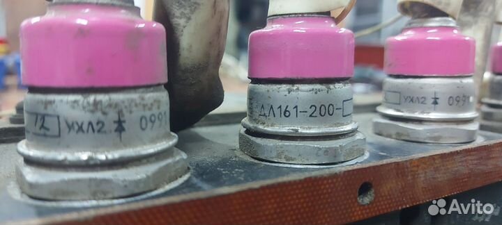 Силовые тиристоры с радиатором