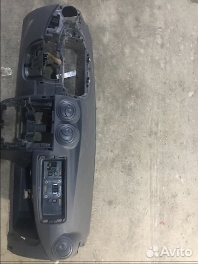 Торпедо Nissan Almera G15